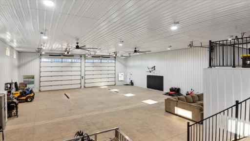 7475 74th Avenue N, Loretto, MN 55357