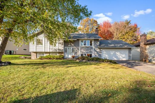 Photo for 1669 Walnut Lane, Eagan, MN 55122 - listing #6809451 1669 Walnut Lane, Eagan, MN 55122