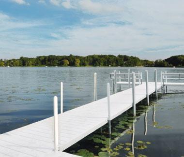 lake baveria dock-deeded access-enjoy paddleboarding, canoeing and kayaking listening to the surrounding wildlife.