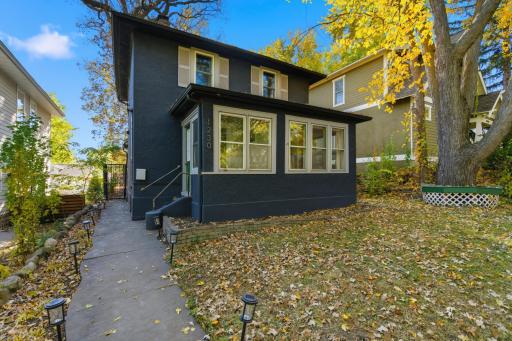 Photo for 1230 Goodrich Avenue, Saint Paul, MN 55105 - listing #6809770 1230 Goodrich Avenue, Saint Paul, MN 55105