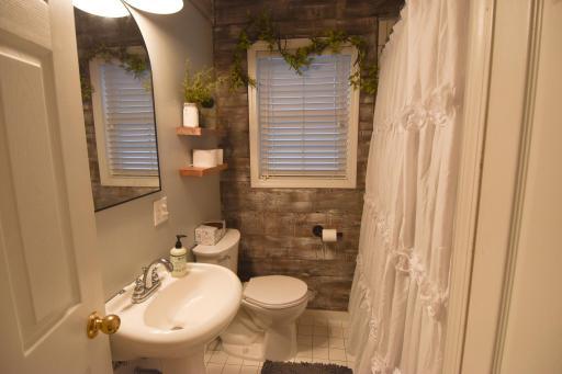 1009 Knight Avenue N, Thief River Falls, MN 56701