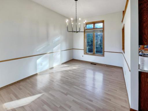 14835 39th Avenue N, Minneapolis, MN 55446