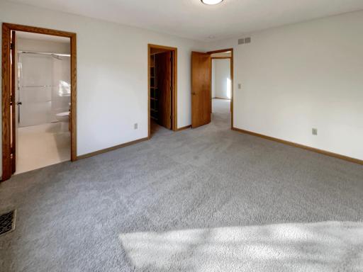 14835 39th Avenue N, Minneapolis, MN 55446