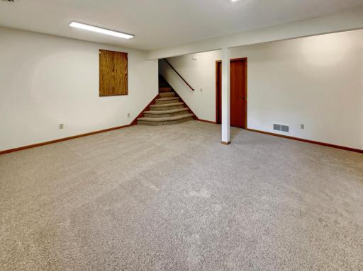 14835 39th Avenue N, Minneapolis, MN 55446