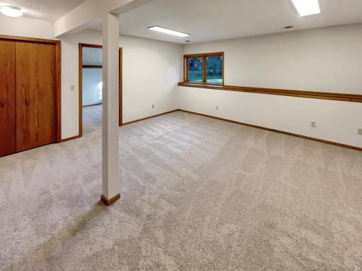 14835 39th Avenue N, Minneapolis, MN 55446