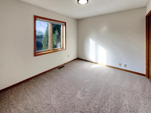 14835 39th Avenue N, Minneapolis, MN 55446