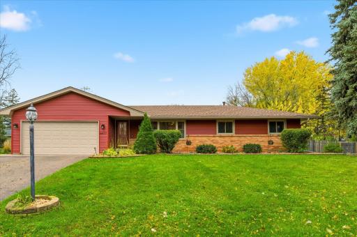 6477 Deerwood Lane N, Maple Grove, MN 55369