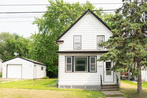 938 Cypress Street, Saint Paul, MN 55106
