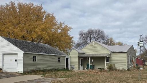 703 Muir Avenue, Jackson, MN 56143
