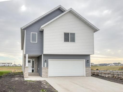Photo for 6218 87th Avenue S, Horace, ND 58047 - listing #6810119 6218 87th Avenue S, Horace, ND 58047
