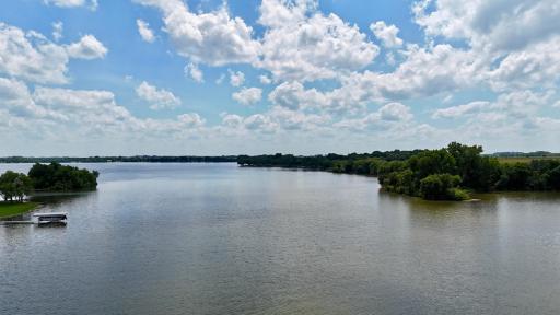 6 Edgewater Road, Slayton, MN 56172