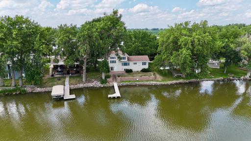 6 Edgewater Road, Slayton, MN 56172