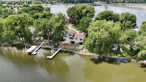 6 Edgewater Road, Slayton, MN 56172