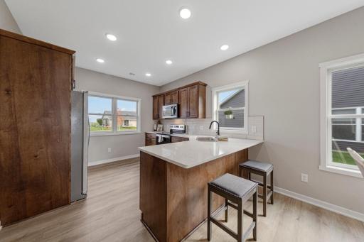 16 Kitchen.jpg