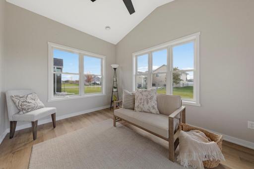 36 Sunroom.jpg