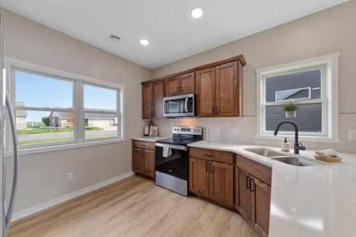 12 Kitchen.jpg