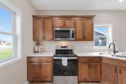 13 Kitchen.jpg