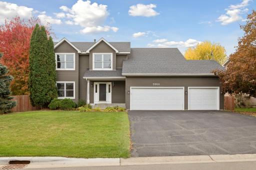 Photo for 5913 Red Pine Boulevard, Saint Paul, MN 55110 - listing #6810409 5913 Red Pine Blvd - Spacecrafting - 0001.jpg