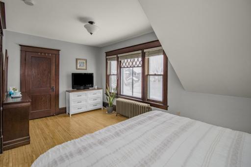826 Blair Avenue, Saint Paul, MN 55104