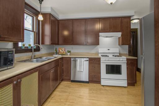826 Blair Avenue, Saint Paul, MN 55104