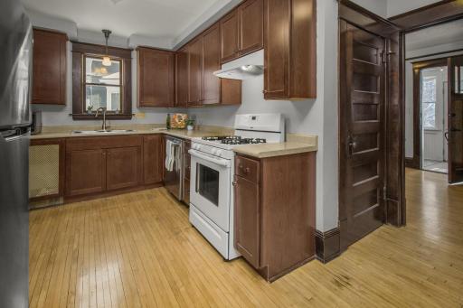 826 Blair Avenue, Saint Paul, MN 55104