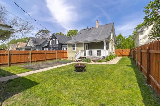 826 Blair Avenue, Saint Paul, MN 55104