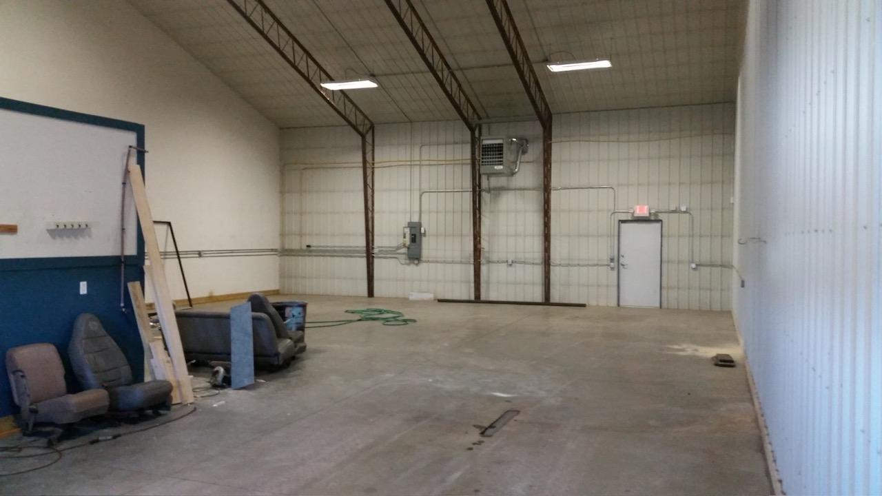 Vaulted ceiling up to 25' high
