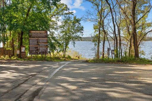308 N Cove Road, Hudson, WI 54016