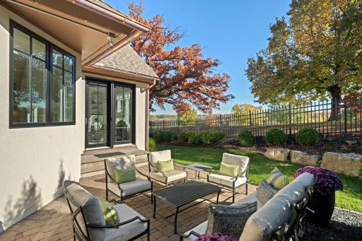 1620 Carriage Path, Minneapolis, MN 55422