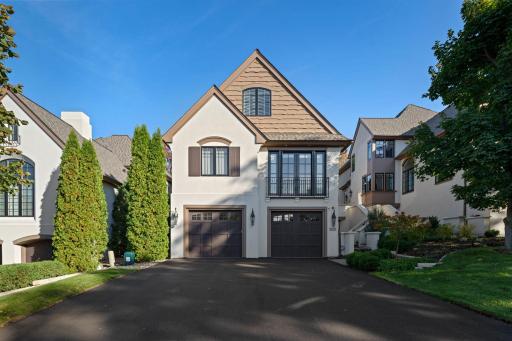 1620 Carriage Path, Minneapolis, MN 55422