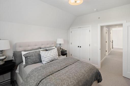 1620 Carriage Path, Minneapolis, MN 55422