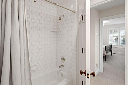 1620 Carriage Path, Minneapolis, MN 55422