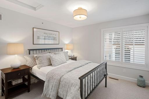 1620 Carriage Path, Minneapolis, MN 55422