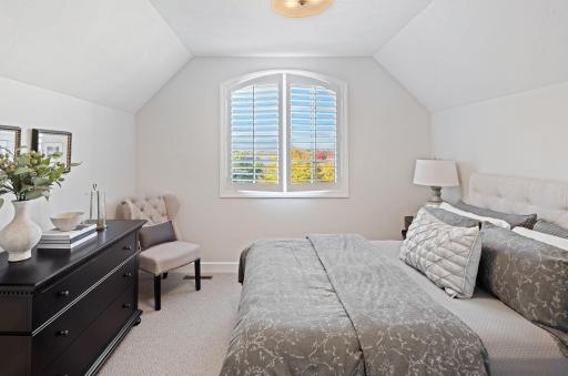 1620 Carriage Path, Minneapolis, MN 55422