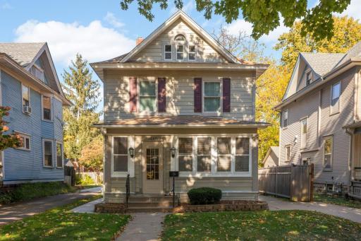 Photo for 1069 Laurel Avenue, Saint Paul, MN 55104 - listing #6810609 1069 Laurel Avenue, Saint Paul, MN 55104