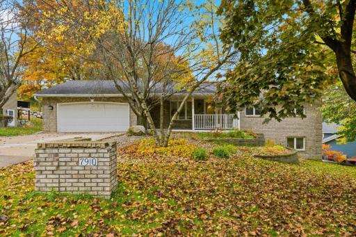 Photo for 7910 Banks Path, Inver Grove Heights, MN 55077 - listing #6810625 7910 Banks Path, Inver Grove Heights, MN 55077