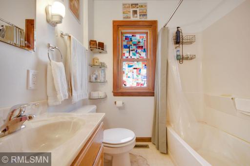 1117 Frank Avenue, Albert Lea, MN 56007