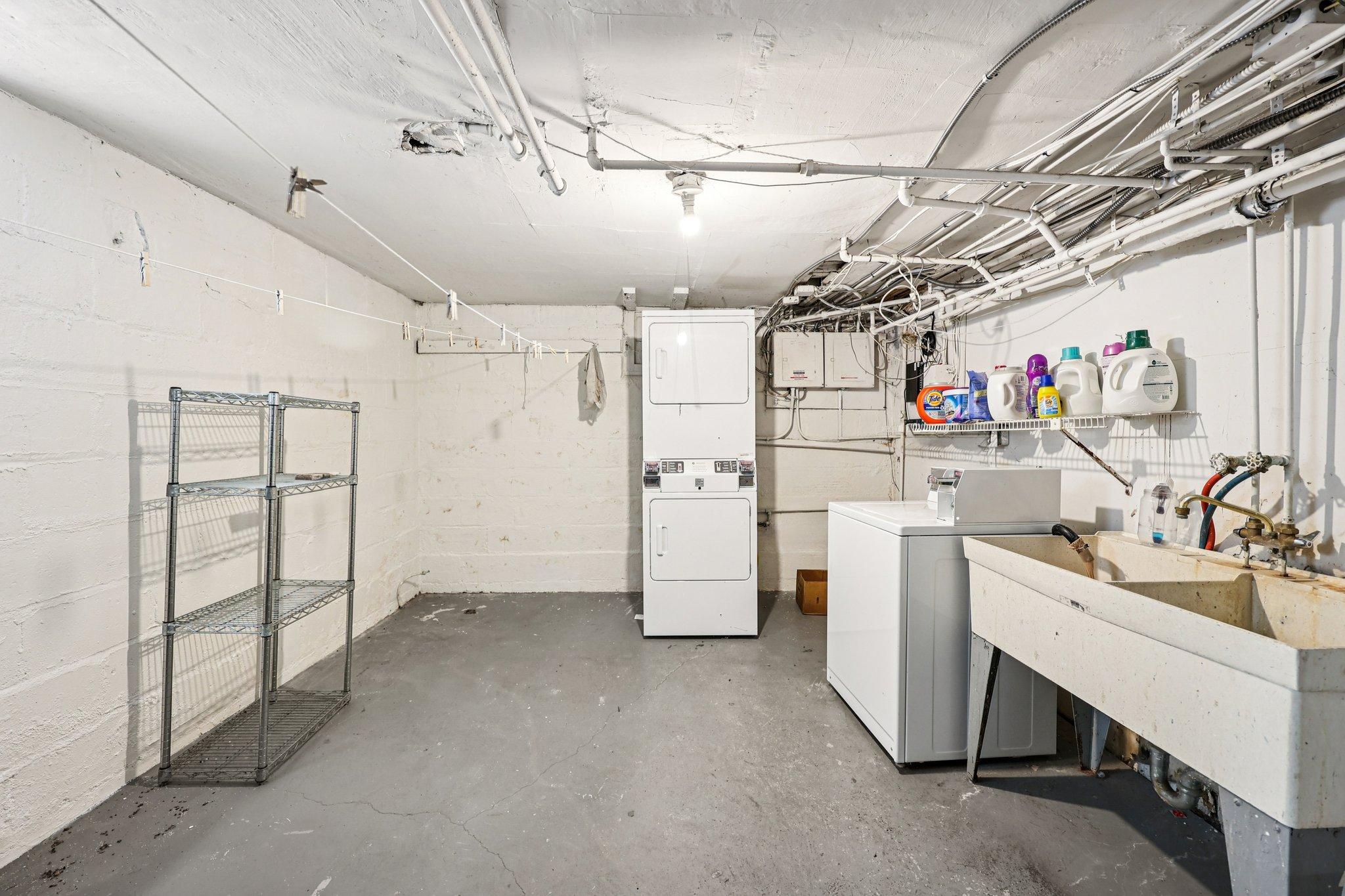 Coin Laundry