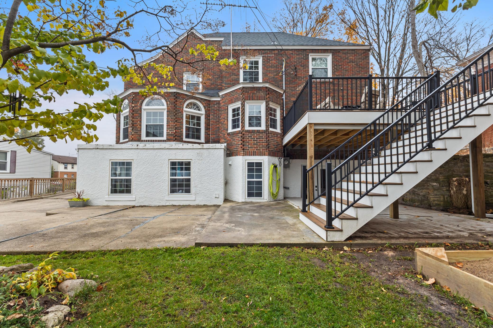 Exterior Rear - New Deck!