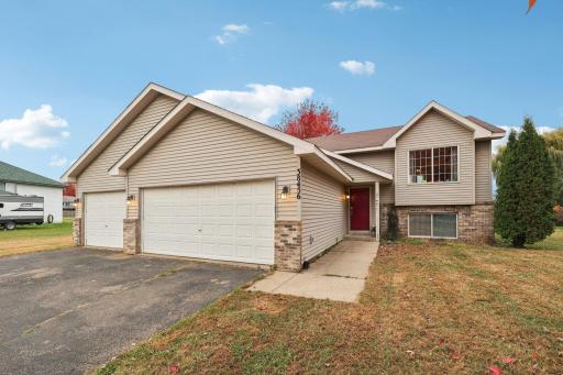 Photo for 38456 Coventry Drive, North Branch, MN 55056 - listing #6810779 38456 Coventry Drive, North Branch, MN 55056