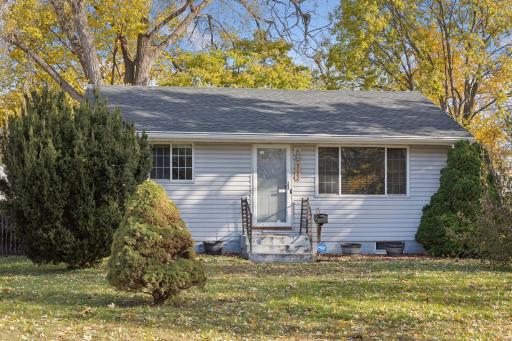 5122 Florida Avenue North - Spacecrafting - 0002.jpg