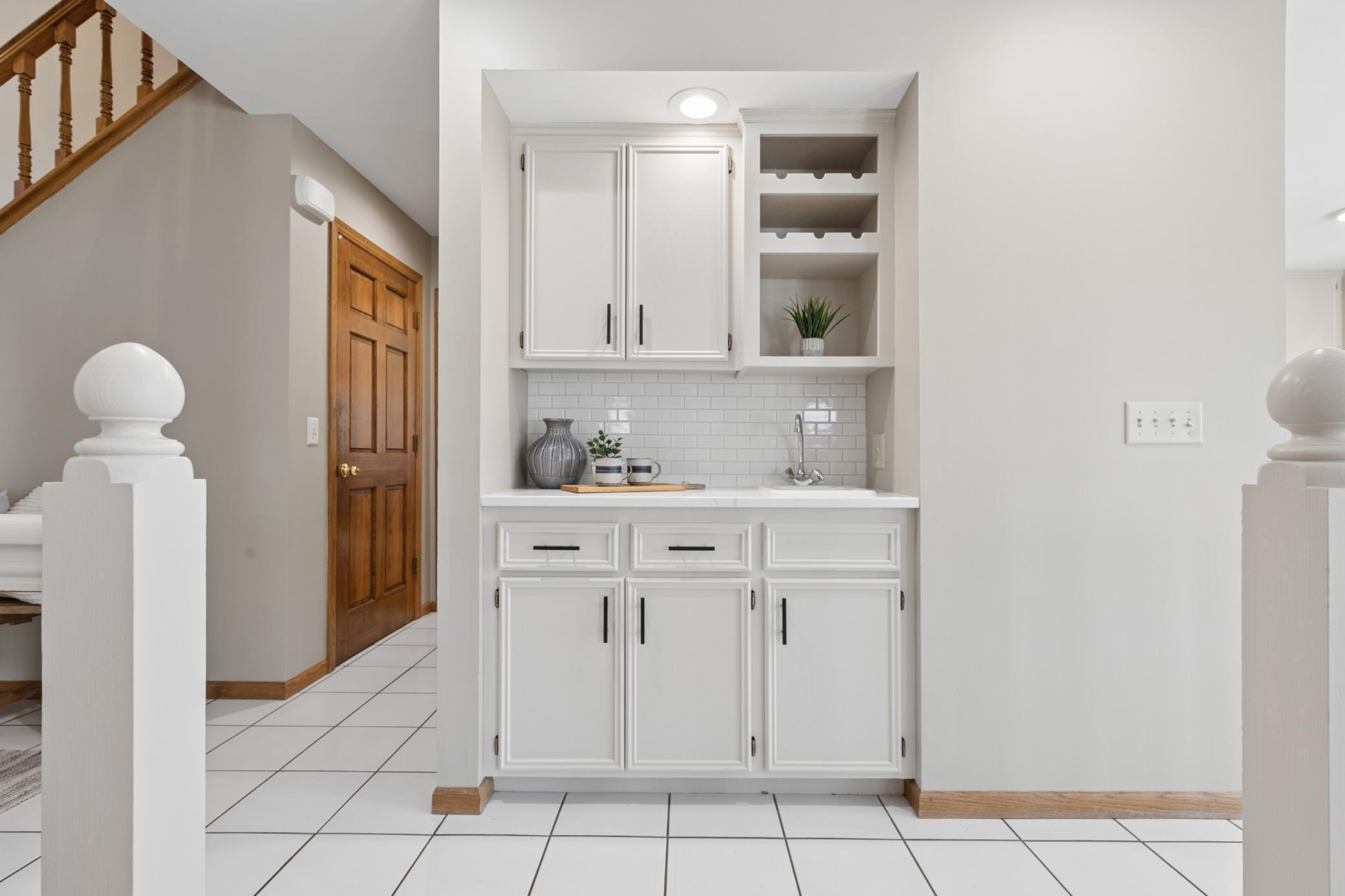 Main Floor Wet Bar