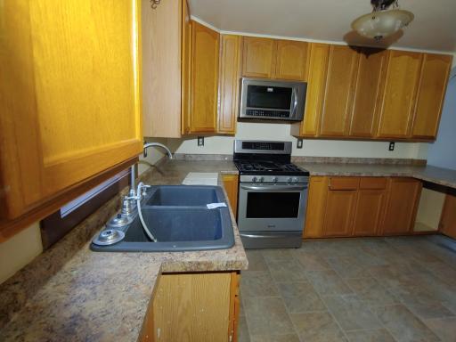 516 Duluth Avenue S, Thief River Falls, MN 56701