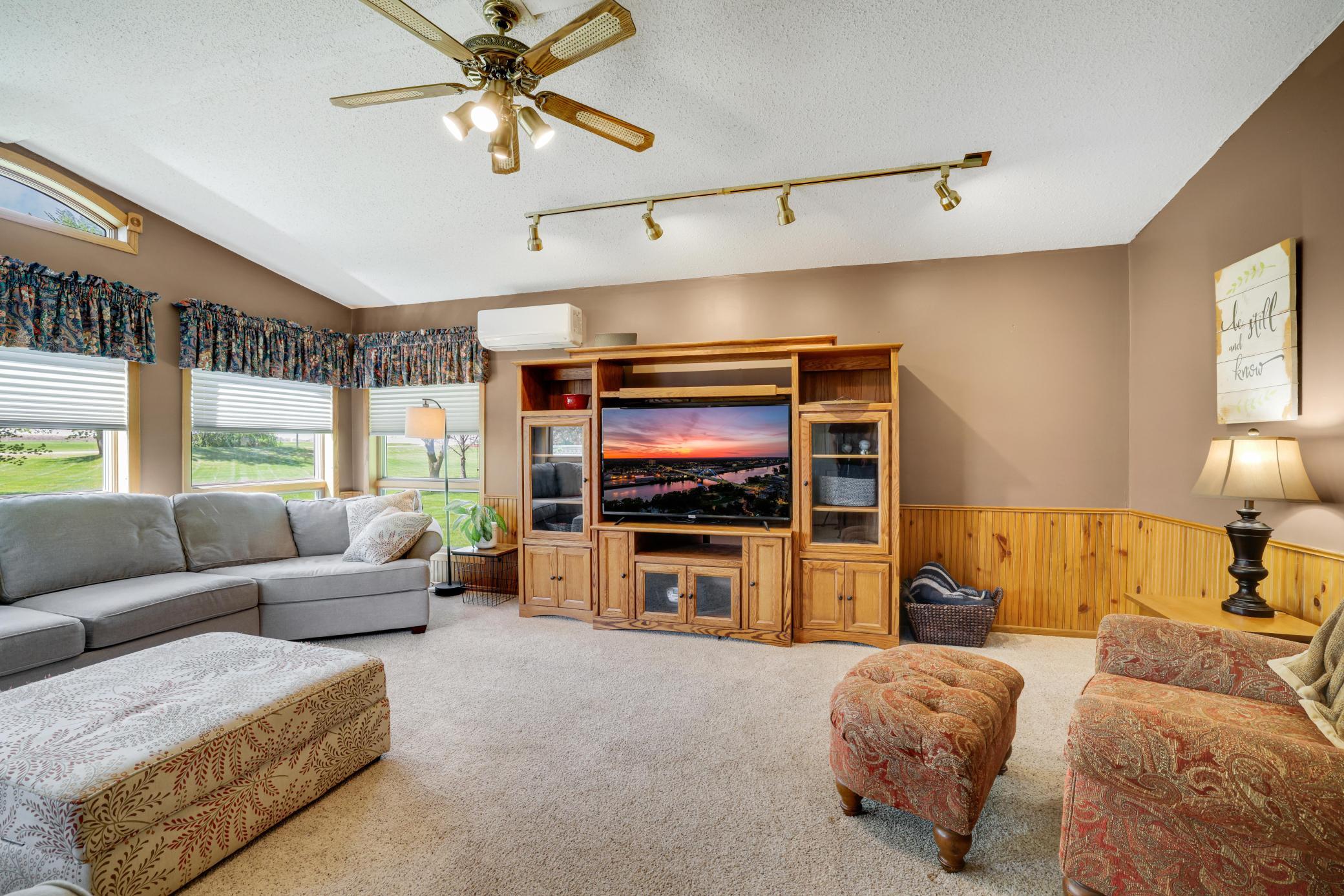 8710Photography-High-Resolution-9350-Morgan-Ln-Cologne-MN-55322-16.jpg