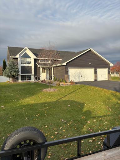 Welcome to 7605 173rd Street West in Lakeville