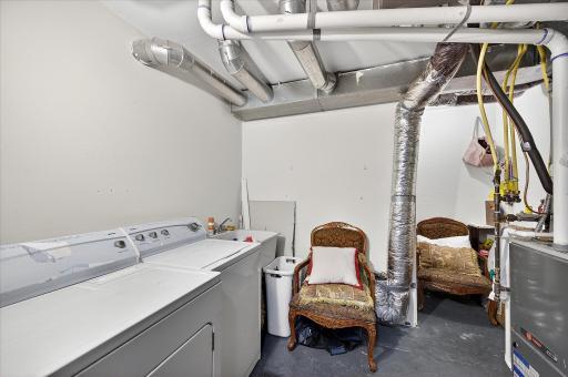 28-644 Dale St N-28.jpg