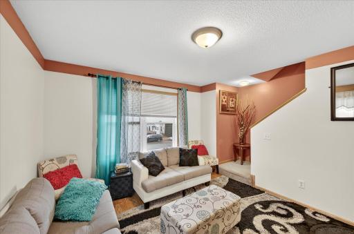 23-644 Dale St N-23.jpg