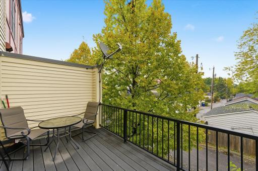 06-644 Dale St N-6.jpg