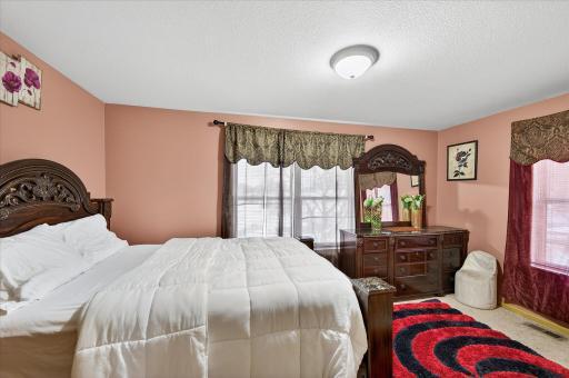 3-644 Dale St N [2636694]-3.jpg