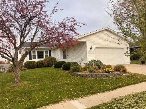 Photo for 828 Diamond Ridge Lane NW, Rochester, MN 55901 - listing #6811053 828 Diamond Ridge Lane NW, Rochester, MN 55901